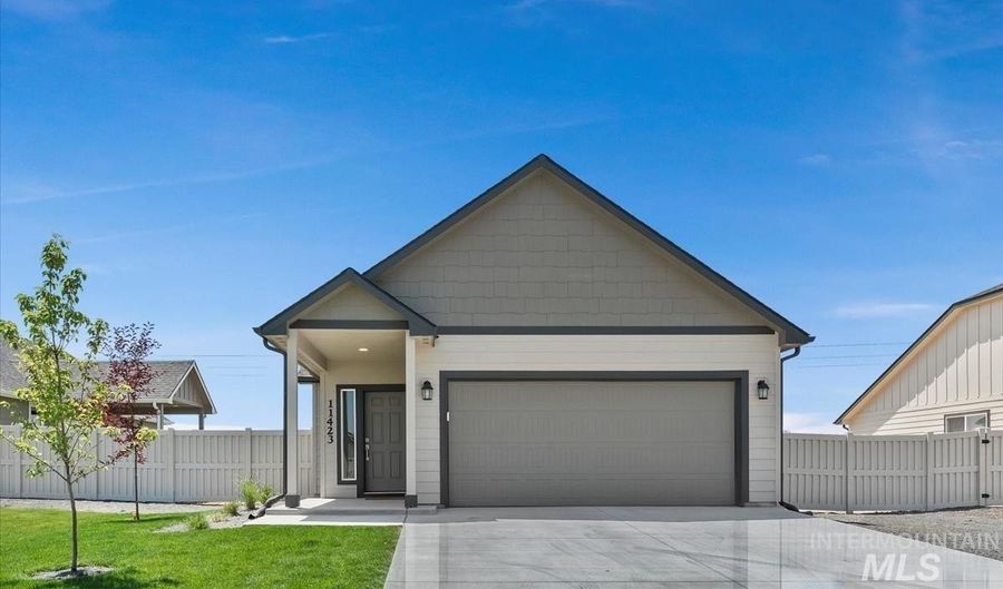 11423 Nora Dr, Caldwell, ID 83607 - 3 Beds, 2 Bath
