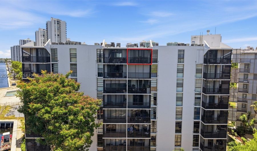 3401 N Country Club Dr 804, Aventura, FL 33180 - 1 Beds, 2 Bath