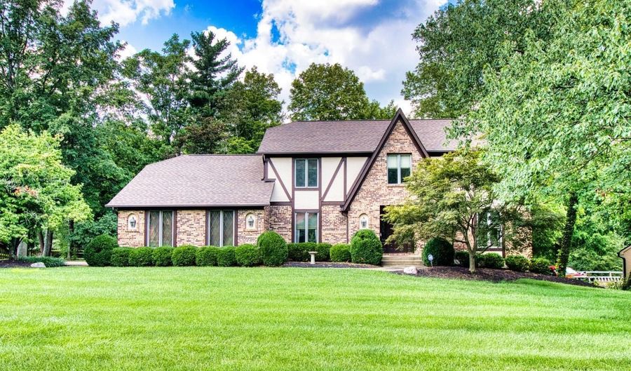 7025 Stonington Rd, Anderson Twp., OH 45230 - 4 Beds, 3 Bath