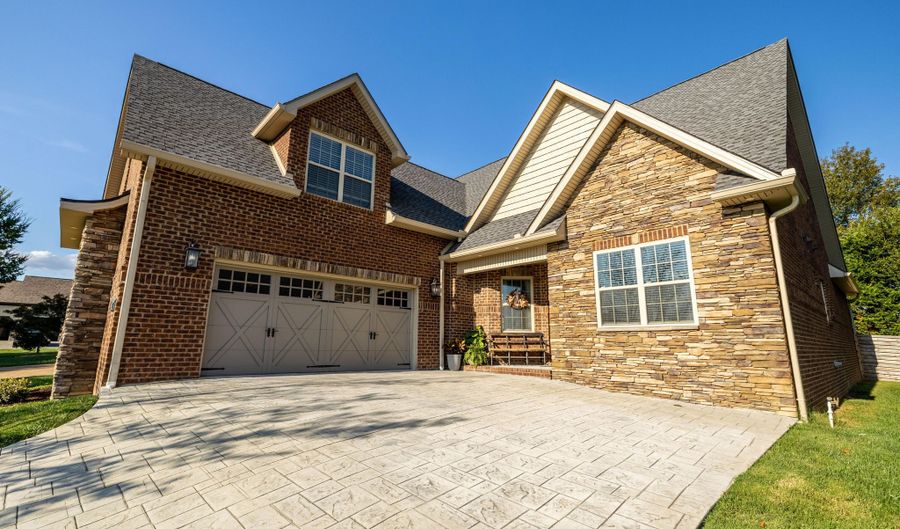 1574 Tsuga Dr, Alcoa, TN 37701 - 4 Beds, 2 Bath
