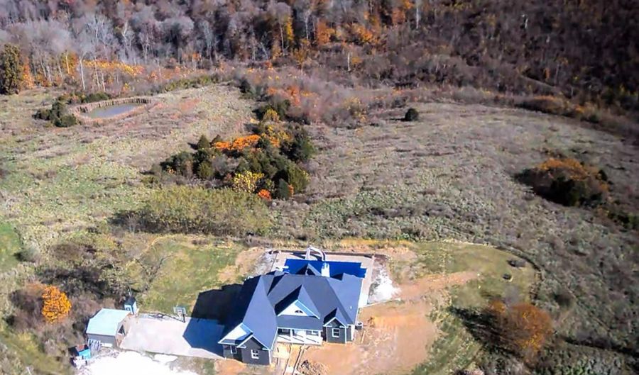 8247 E State Road 54, Bloomfield, IN 47424 - 3 Beds, 4 Bath