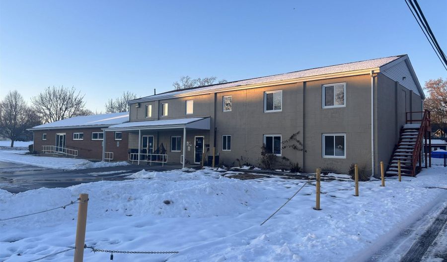 504 Pine Ave, Alma, MI 48801 - 0 Beds, 3 Bath