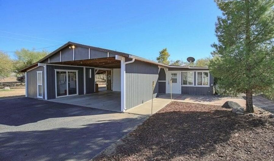 33400 S TA DO HOYA Trl, Black Canyon City, AZ 85324 - 2 Beds, 2 Bath
