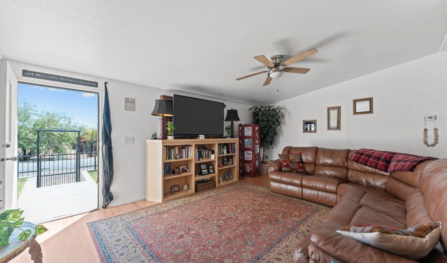 22550 W Henderson St, Congress, AZ 85332 - 3 Beds, 2 Bath