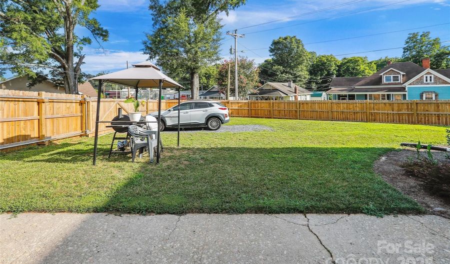 605 W Mason St, Albemarle, NC 28001 - 3 Beds, 2 Bath