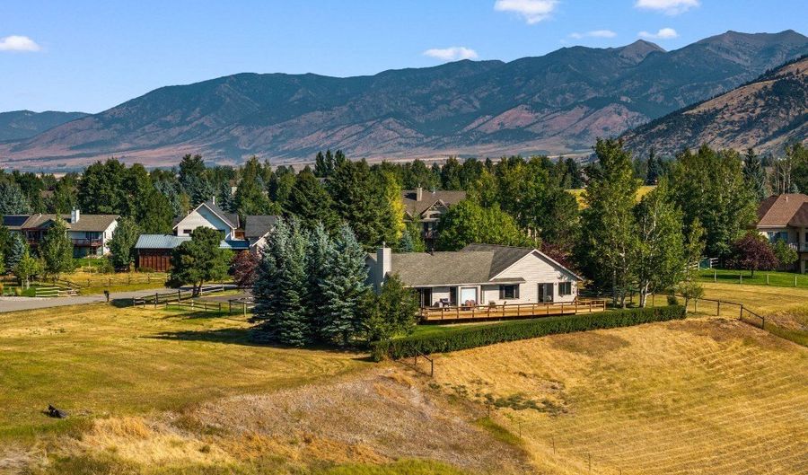3310 Tumbleweed Dr, Bozeman, MT 59715 - 3 Beds, 3 Bath