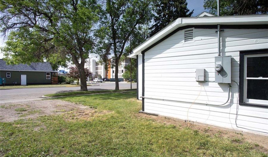803 N 26th St, Billings, MT 59101 - 2 Beds, 1 Bath