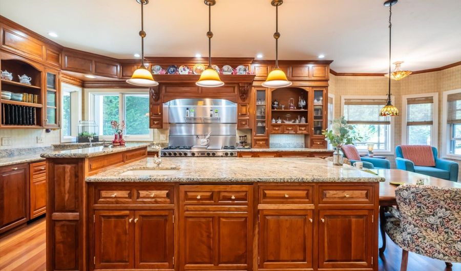 54983 MORRISON Rd, Bandon, OR 97411 - 4 Beds, 6 Bath