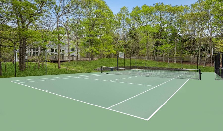 23 Laurel Hill Ln, Amagansett, NY 11930 - 4 Beds, 4 Bath