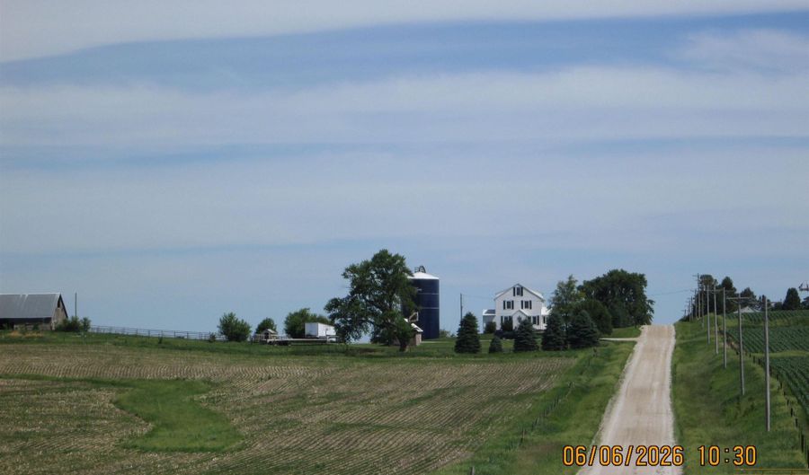 3065 Grant Ave, Adair, IA 50002 - 6 Beds, 2 Bath