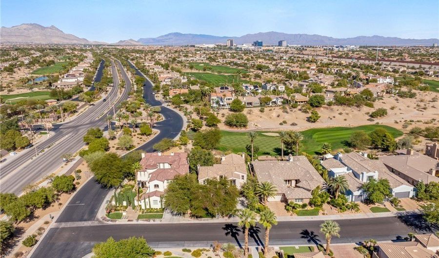 3091 Red Springs Dr, Las Vegas, NV 89135 - 4 Beds, 4 Bath