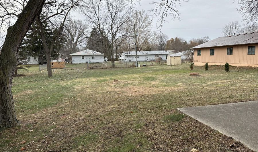 4000 4002 Ontario St, Ames, IA 50014 - 0 Beds, 0 Bath