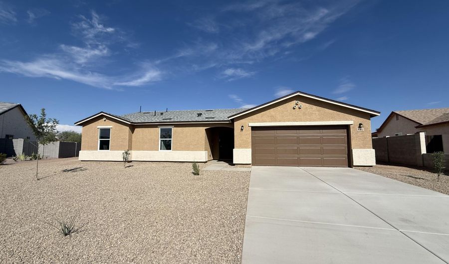 8481 W REVENTON Dr, Arizona City, AZ 85123 - 3 Beds, 2 Bath