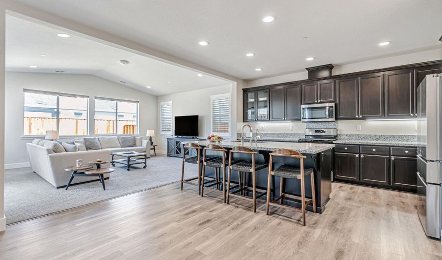 5645 Sierra Trail Way, Antioch, CA 94531 - 4 Beds, 3 Bath