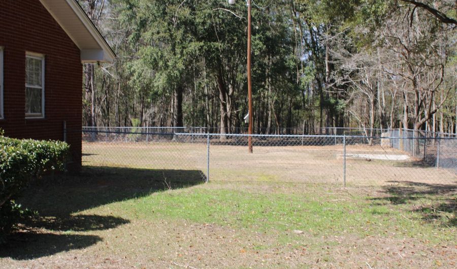 1013 Allen St, Allendale, SC 29810 - 3 Beds, 2 Bath