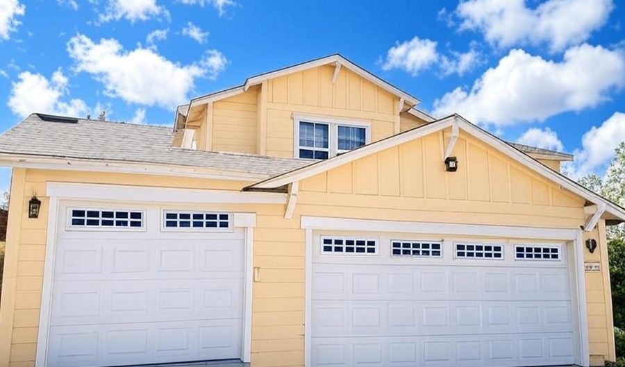 279 Jordan Ct, Fernley, NV 89408 - 4 Beds, 3 Bath