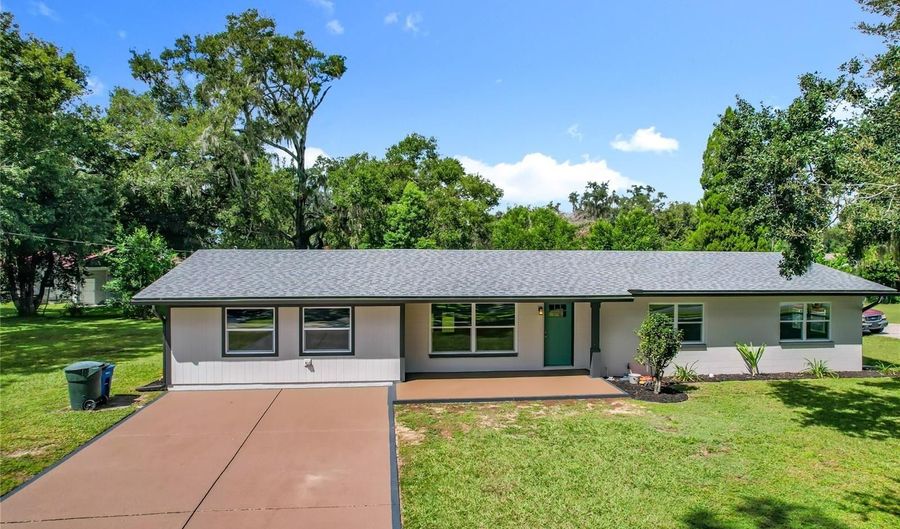 215 EDGEWOOD Dr, Bartow, FL 33830 - 3 Beds, 2 Bath