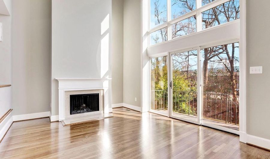 3956 GEORGETOWN Ct NW, Washington, DC 20007 - 4 Beds, 4 Bath