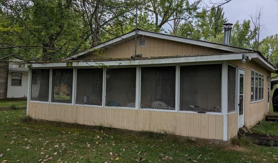 4233 Swan Lake Dr, Allegan, MI 49010 - 2 Beds, 1 Bath