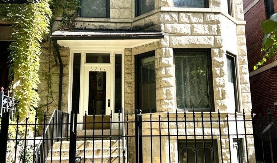 3741 N Sheffield Ave 2, Chicago, IL 60613 - 4 Beds, 1 Bath