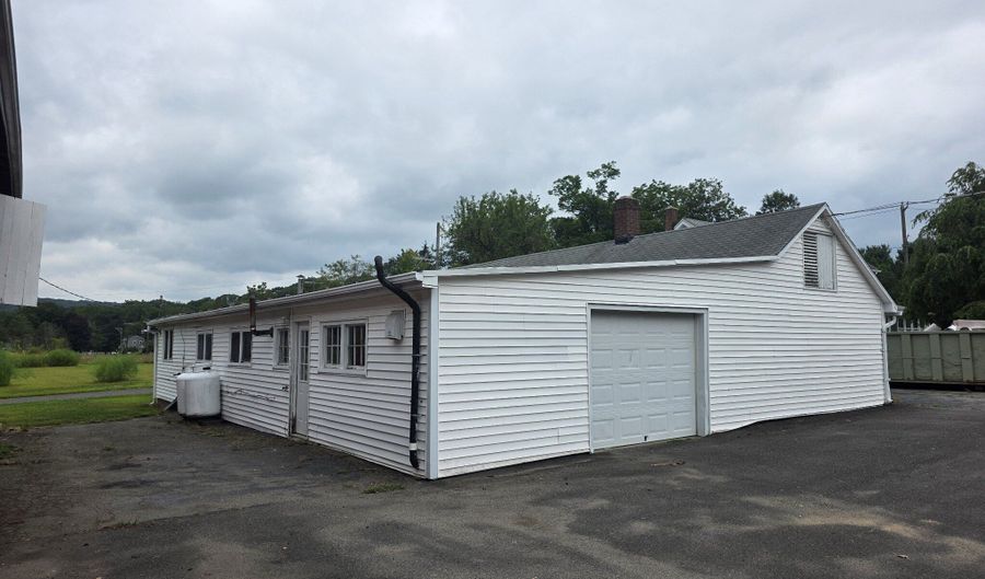 194 Beacon Valley Rd, Beacon Falls, CT 06403 - 0 Beds, 0 Bath