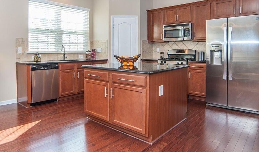 641 Sweet Laurel Ln, Apex, NC 27523 - 3 Beds, 3 Bath