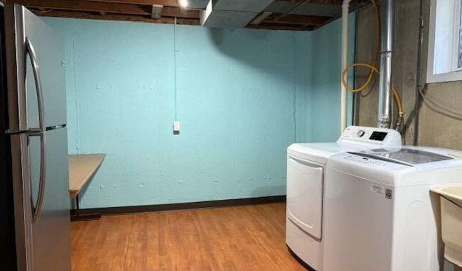 815 Hewett Dr, Ann Arbor, MI 48103 - 4 Beds, 3 Bath