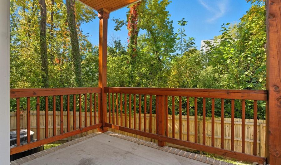 1644 Eastway Dr, Charlotte, NC 28205 - 3 Beds, 3 Bath