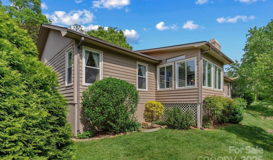 4- B HedgeRose Ct, Asheville, NC 28805 - 3 Beds, 2 Bath