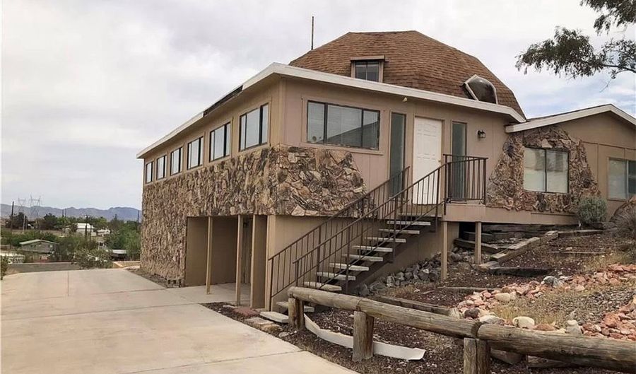 1427 San Felipe Dr, Boulder City, NV 89005 - 6 Beds, 5 Bath