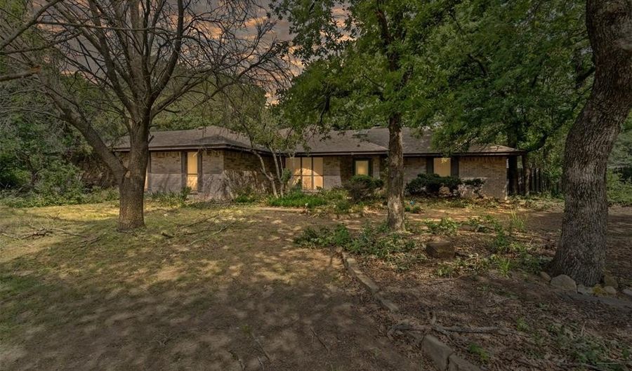 104 Murls Lake Rd, Weatherford, TX 76085 - 3 Beds, 2 Bath