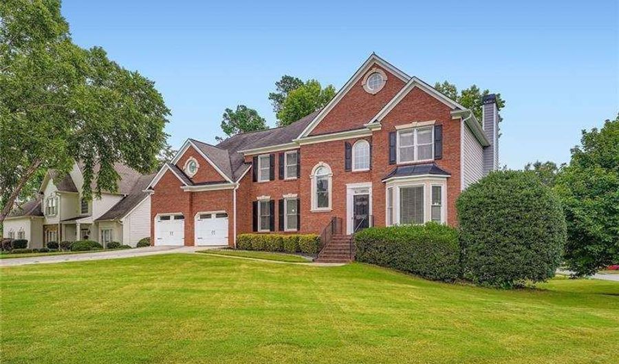 2478 Saluda, Acworth, GA 30101 - 6 Beds, 4 Bath