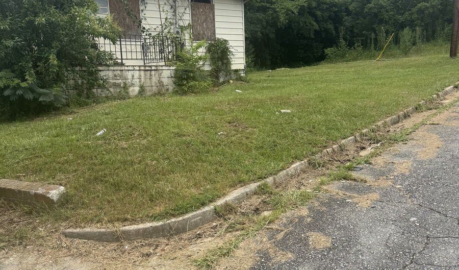 999 Ponce De Leon, Macon, GA 31206 - 3 Beds, 1 Bath