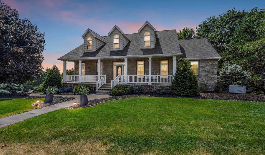 N3224 FEATHER RIDGE Drive, Appleton, WI 54913 - 3 Beds, 3 Bath