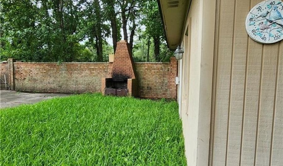 1721 Arcadian St, Savannah, GA 31405 - 4 Beds, 5 Bath