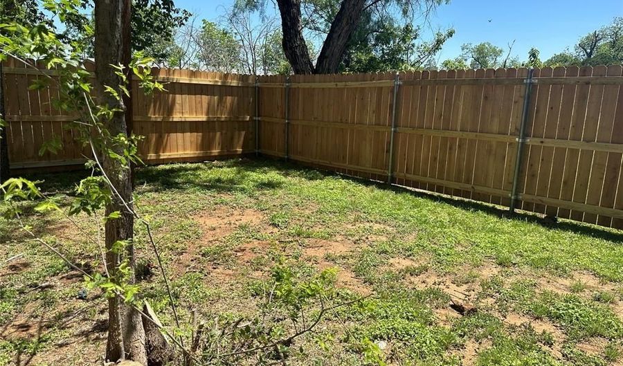 1325 Cedar St 2, Abilene, TX 79601 - 2 Beds, 1 Bath
