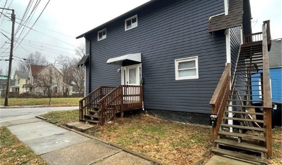 375 McGowan St, Akron, OH 44306 - 5 Beds, 2 Bath