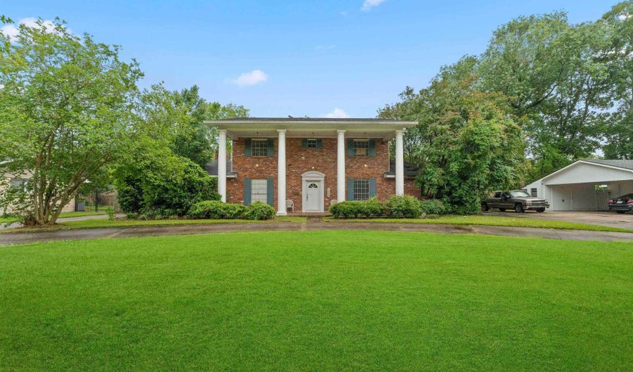 10588 Goodwood Blvd, Baton Rouge, LA 70815 - 5 Beds, 4 Bath