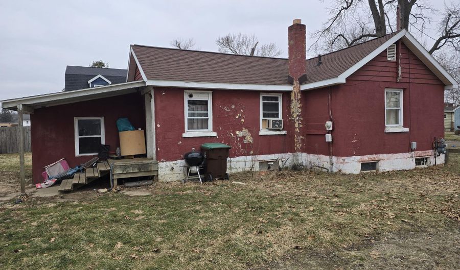 214 E Walnut St, Albion, MI 49224 - 2 Beds, 1 Bath