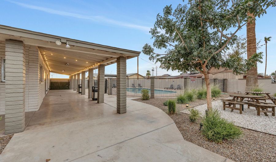 1105 N 8th Rd, Avondale, AZ 85323 - 4 Beds, 2 Bath