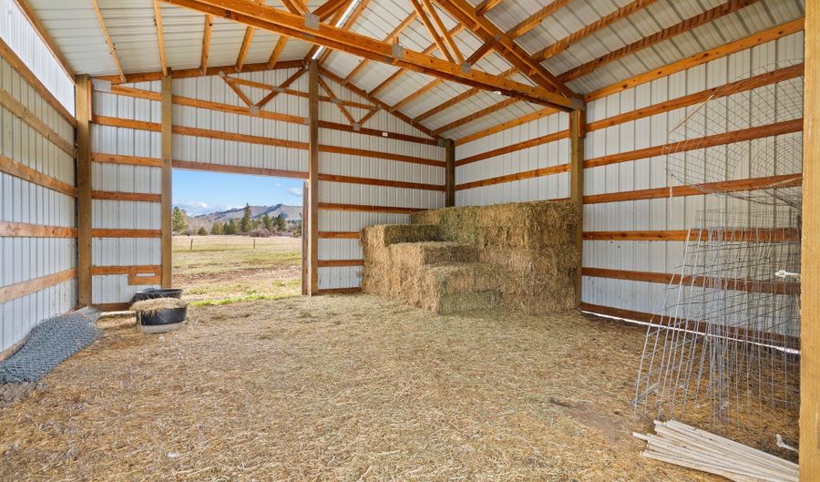 54693 BINGHAM Rd, Adams, OR 97810 - 4 Beds, 3 Bath