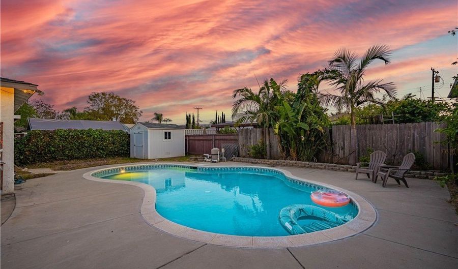713 Fern St, Escondido, CA 92027 - 3 Beds, 2 Bath