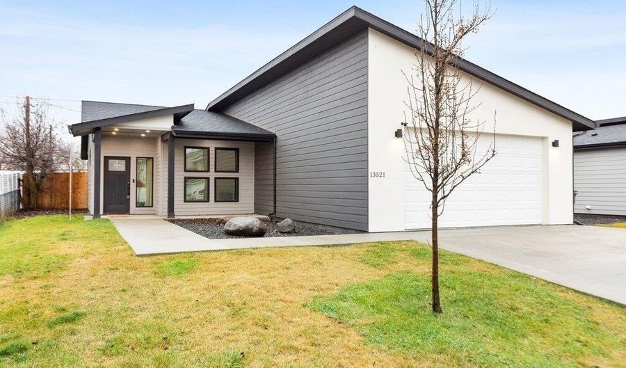 13521 W 12th Ave, Airway Heights, WA 99001 - 3 Beds, 2 Bath
