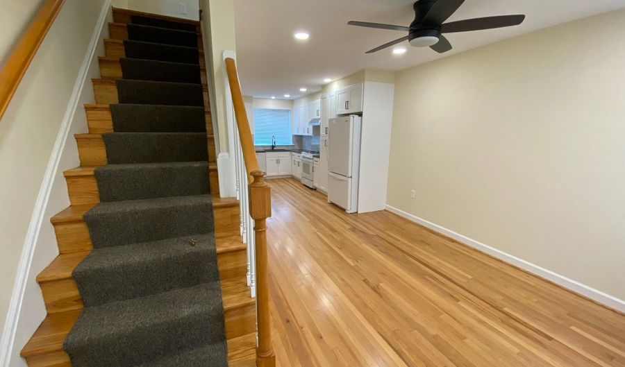 337 JOPLIN St, Baltimore, MD 21224 - 2 Beds, 2 Bath