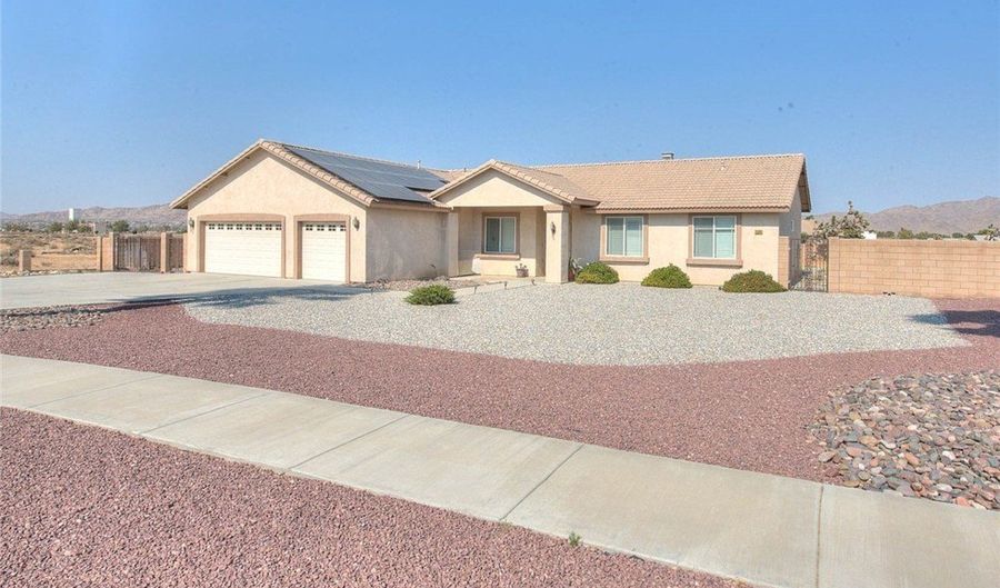 15095 Douglas St, Apple Valley, CA 92307 - 4 Beds, 2 Bath
