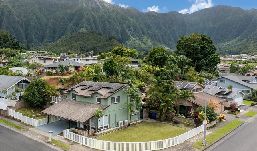 47-360 Hui Koloa Pl, Kaneohe, HI 96744 - 5 Beds, 3 Bath