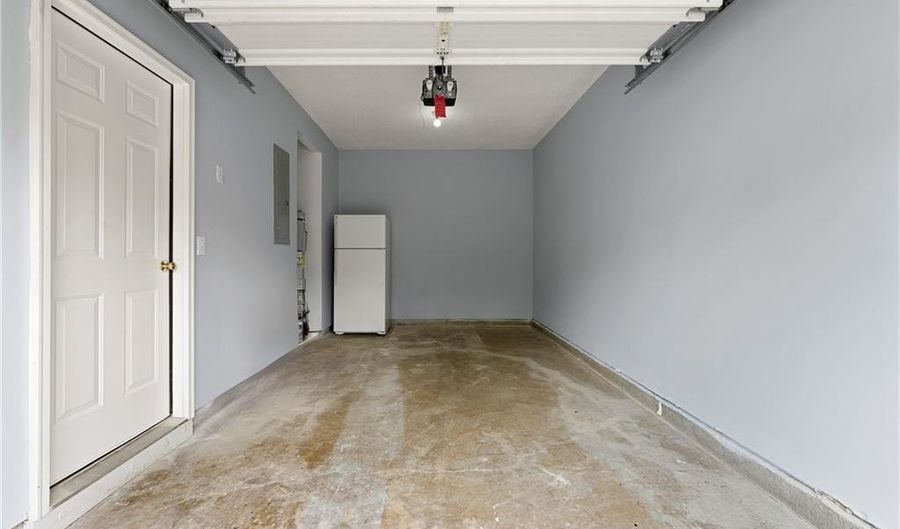 5654 Lawley Dr, Alpharetta, GA 30022 - 3 Beds, 3 Bath