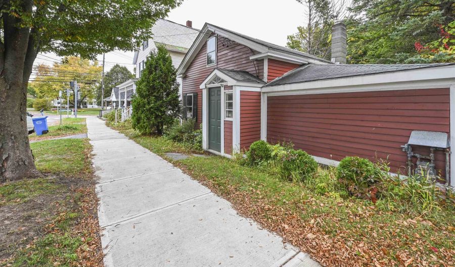 12 East Ave, Burlington, VT 05401 - 2 Beds, 1 Bath