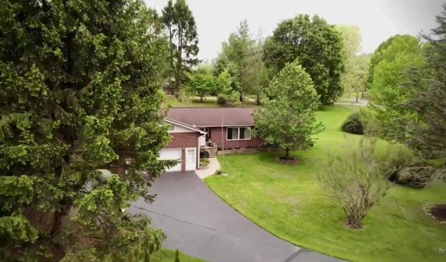 128 CARDINAL Ln, Beaver, WV 25813 - 5 Beds, 4 Bath