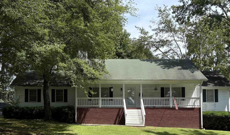 1104 8th St NW, Arab, AL 35016 - 3 Beds, 2 Bath